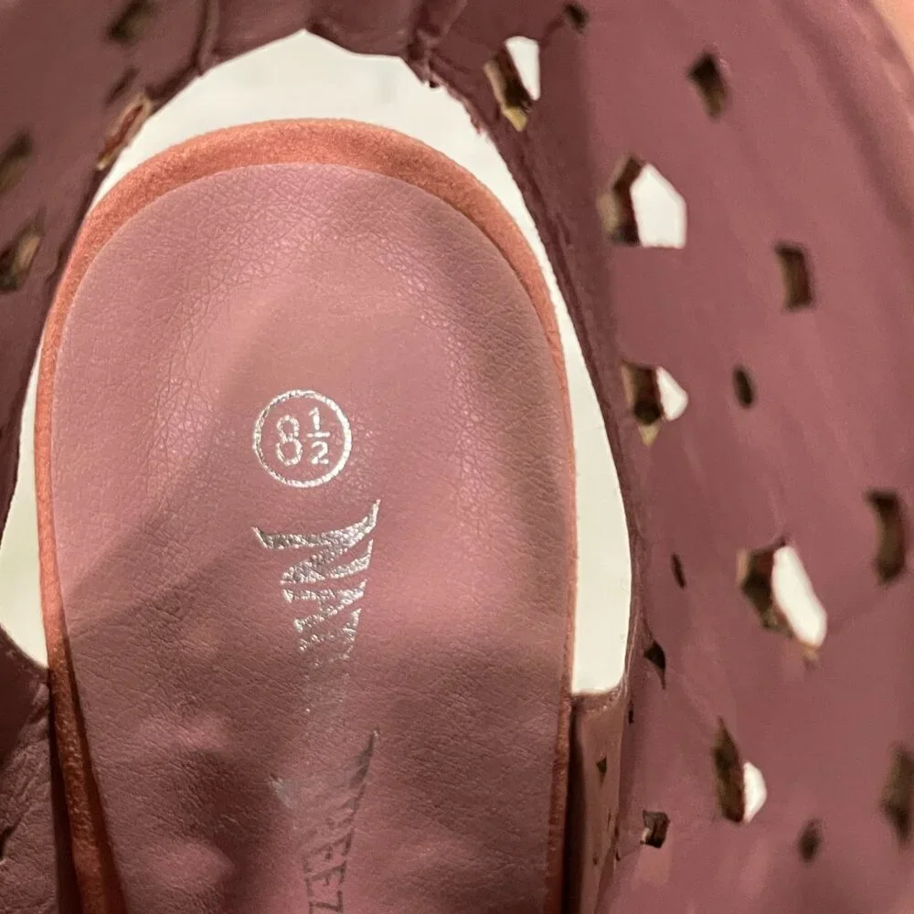 Nature Breeze Issa Stack Heel Pink Lazercut Peep Toe Lace Up Bootie 8.5 EUC